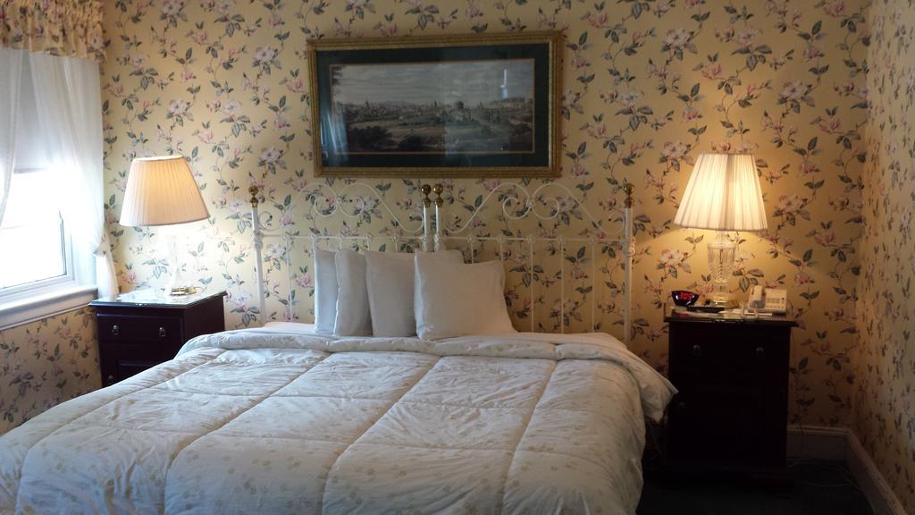 The Country Inn Of Berkeley Springs Szoba fotó
