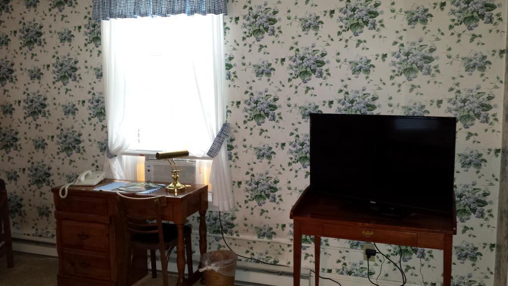 The Country Inn Of Berkeley Springs Szoba fotó